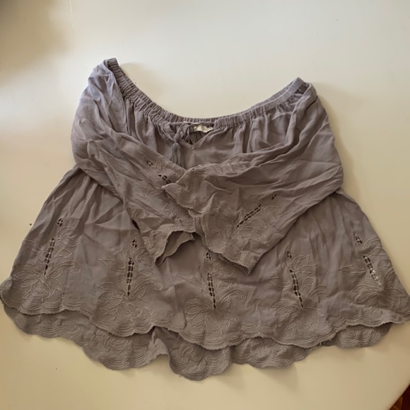 ASTR Blouse - Picture 2 of 4